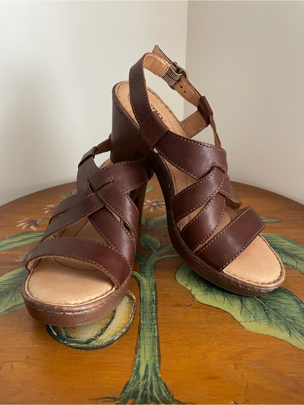 Born ‘Earvin’ Brown Leather Strappy Sandals Platform Block Heel Women’s Size 8